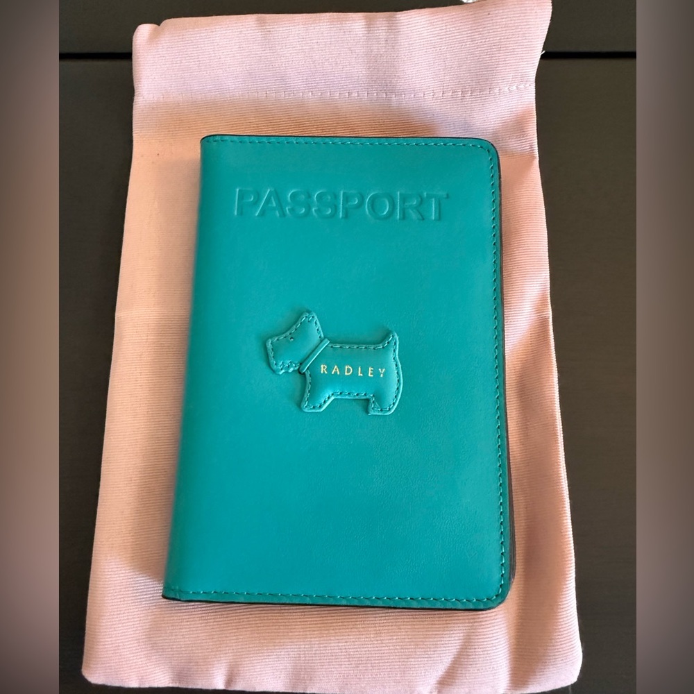 Radley London Leather Passport Holder – Teal Blue (with Dust Bag) 🌍✈️